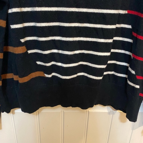 Per Se by Carlisle Black Striped Abstract Crew Neck Sweater - Picture 5 of 8